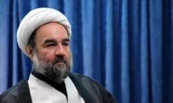تربیت دانشجوی فرهیخته رسالت دانشگاه است