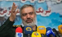 سردار فدوی: دشمن حجاب را هدف گرفته و خط مقدم جنگ در دست بانوان است