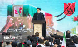 رییسی در مراسم تشییع شهدای گمنام تهران : حق عقب گرد نداریم/ آغوش ملت برای فریب‌خوردگان باز است