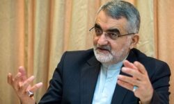 بروجردی: رهبر انقلاب نقش کلیدی برای حضور گسترده مردم در راهپیمایی 22 بهمن ایفا کردند/ عفو گسترده نقشه‌های دشمن را خنثی کرد