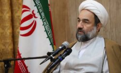 امام جمعه زاهدان: تبیین مبانی و دستاوردها یکی از راه‌های تبلیغ انقلاب است