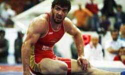 رقیب مستقیم یزدانی دوپینگی از آب درآمد/ قهرمان نامدار کشتی ۴ سال محروم شد!