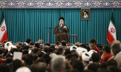 رهبر انقلاب: اگر انتخابات ضعیف برگزار شود، همه ضرر می‌کنند