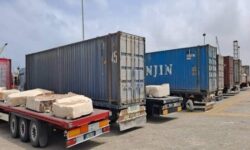 صادرات نخستین محموله سنگ‌های معدنی افغانستان از طریق بندر چابهار