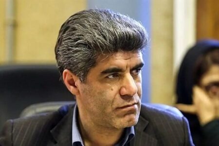 پزشکیان محکم پای وعده‌هایی که داده است بایستد/ عملکرد رئیس‌جمهور در انتخاب استانداران مورد نقد است