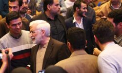 دانشجویان دانشگاه خلیج فارس بوشهر و سعید جلیلی+فیلم