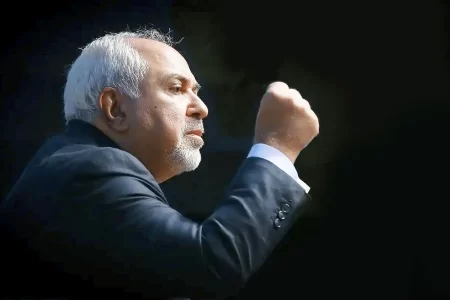 عده‌ای می‌خواهند شائبه ایجاد کنند که سفر ظریف به داووس، به معنای مذاکره پنهان با آمریکاست