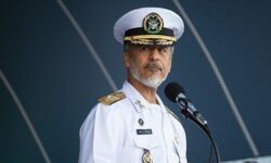 بازدید امیر دریادار سیاری از پایگاه دریایی پسابندر/ نظامی‌گری فقط یک شغل نیست بلکه تولید و ایجاد امنیت است