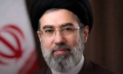 آیت الله سید مجتبی حسینی خامنه‌ای سومین رهبر جمهوری اسلامی ایران شد