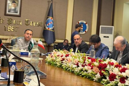 توسعه همکاری‌های تجاری و دریایی ایران و پاکستان با تمرکز بر مناطق آزاد چابهار و گوادر