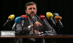 غریب آبادی: تأمین حداکثری منافع ملی چراغ راه ما بود/ در بی‌اعتمادی کامل مذاکره کردیم