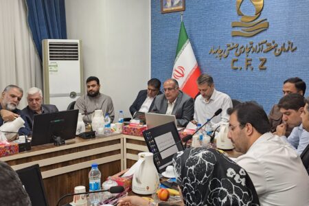 با حضور حسین فروزان دبیر شورای عالی مناطق آزاد تجاری ـ صنعتی و ویژه اقتصادی، جلسه فعالین اقتصادی منطقه آزاد چابهار در سازمان منطقه آزاددرحال برگزاریست